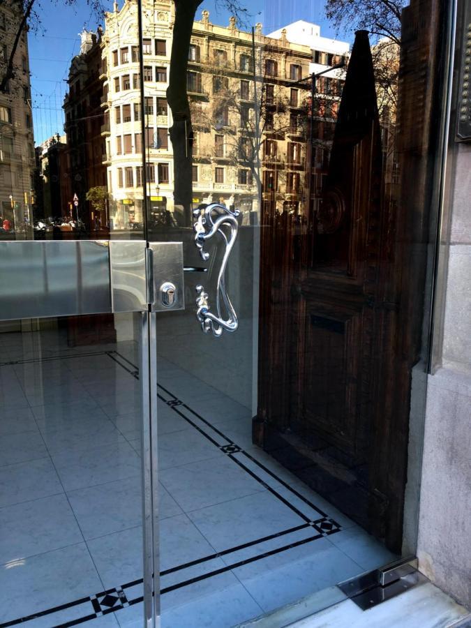 Mr. Serrano Apartments برشلونة المظهر الخارجي الصورة