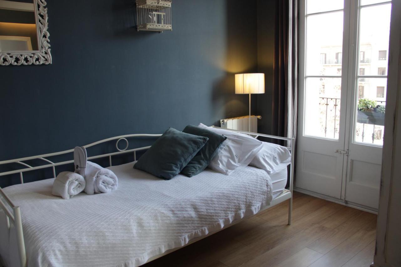 Mr. Serrano Apartments برشلونة المظهر الخارجي الصورة